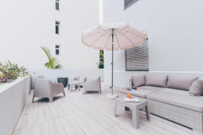 Elephant 2BR Apartment with Terrace, side Sea View and pool access